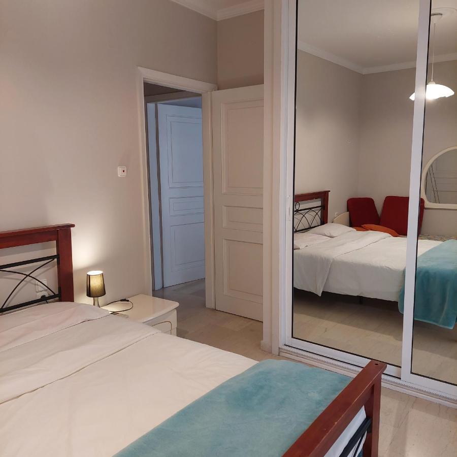 Family Apartment Patras Extérieur photo