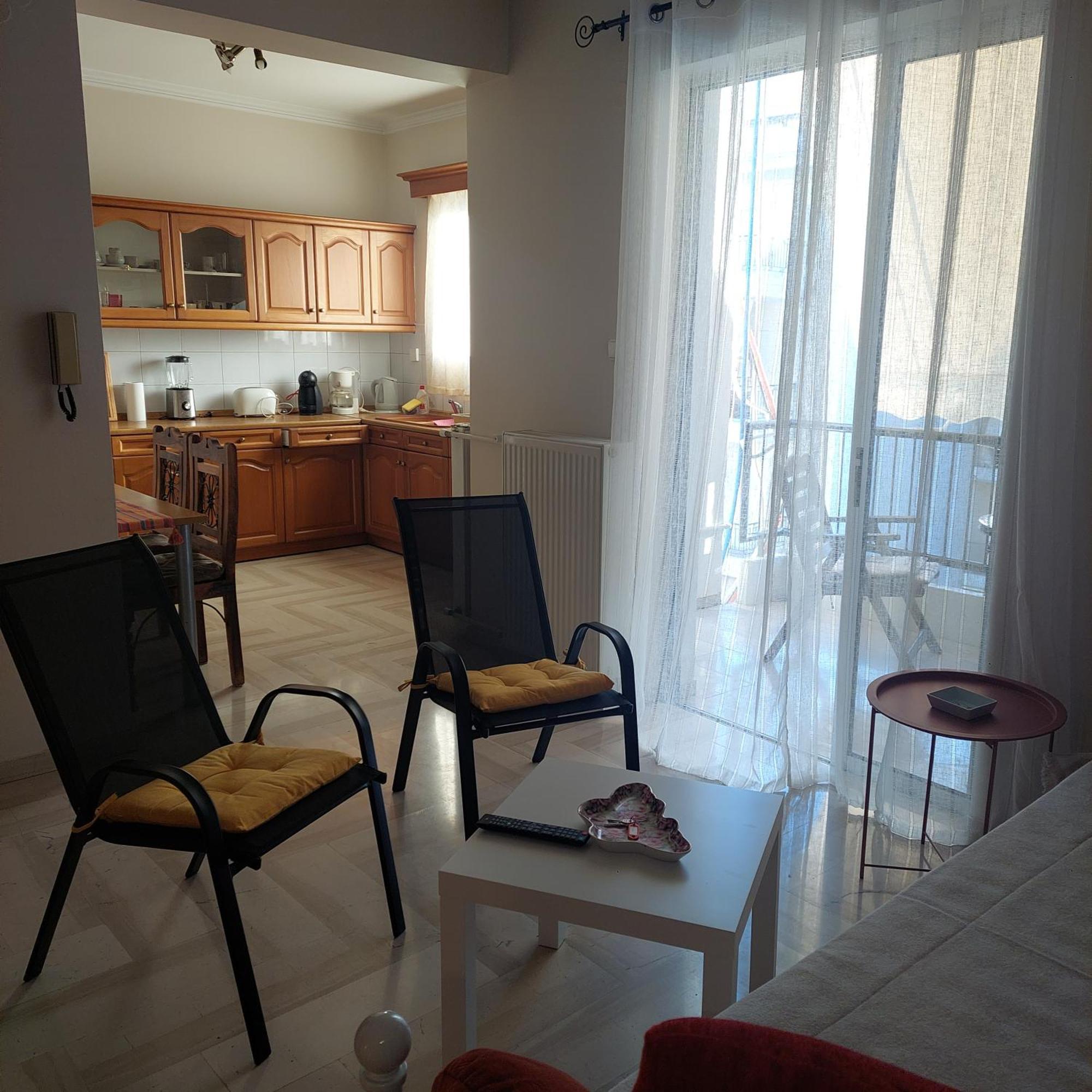Family Apartment Patras Extérieur photo